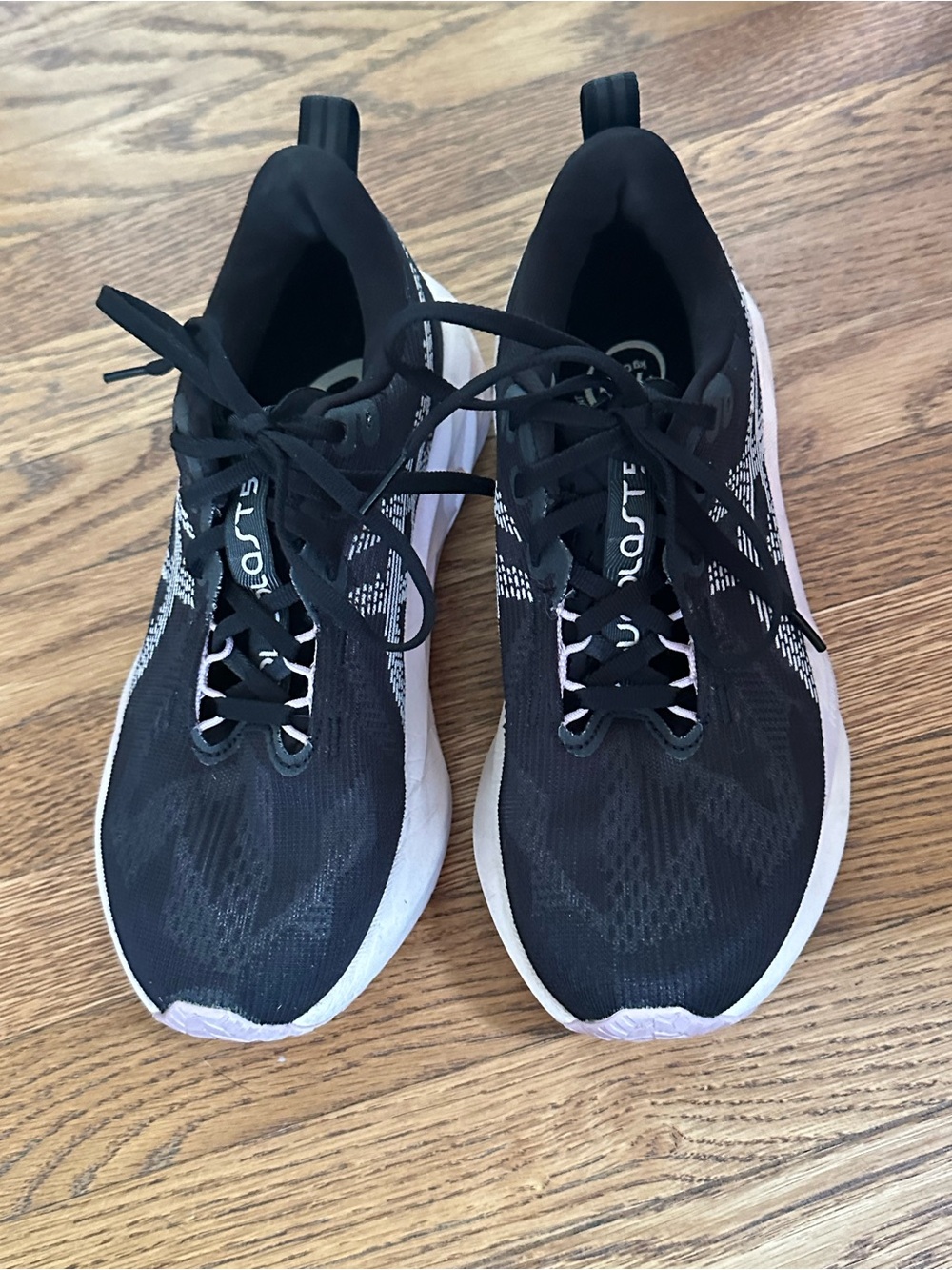 Asics Novablast 5 Running Shoes in Black/Pink Pearl - Size 7 (US) - Picture 3 of 15
